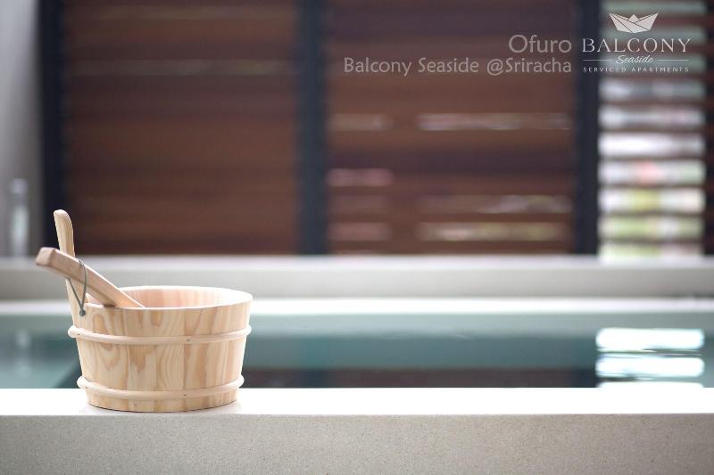 Balcony Seaside Sriracha Hotel Serviced Apartments - Aktivite