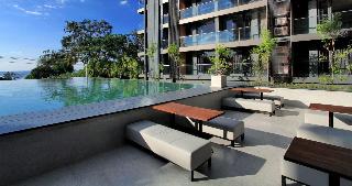 Balcony Seaside Sriracha Hotel Serviced Apartments fotoÄŸrafÄ±
