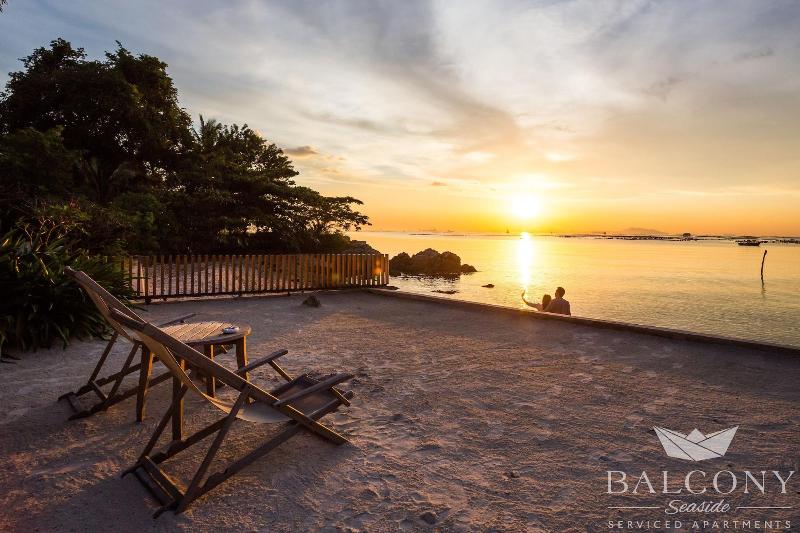 Balcony Seaside Sriracha Hotel Serviced Apartments - Genel