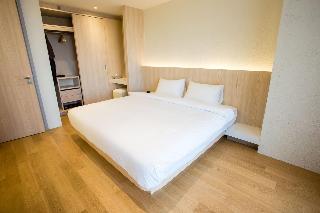 Balcony Seaside Sriracha Hotel Serviced Apartments fotoÄŸrafÄ±