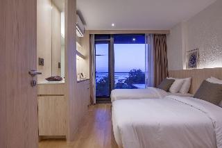Balcony Seaside Sriracha Hotel Serviced Apartments fotoÄŸrafÄ±