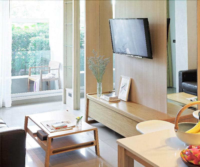 Balcony Seaside Sriracha Hotel Serviced Apartments - Oda