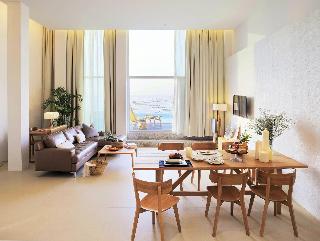 Balcony Seaside Sriracha Hotel Serviced Apartments fotoÄŸrafÄ±