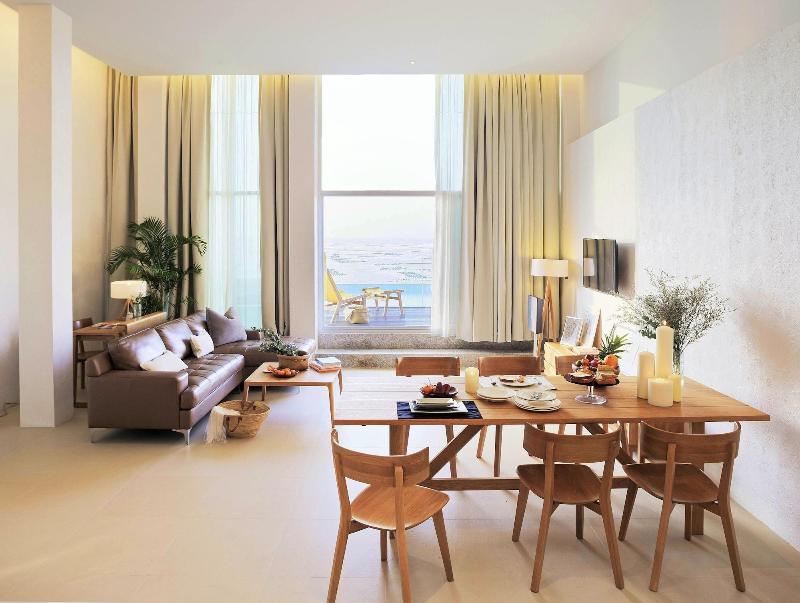 Balcony Seaside Sriracha Hotel Serviced Apartments - Oda