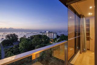 Balcony Seaside Sriracha Hotel Serviced Apartments fotoÄŸrafÄ±