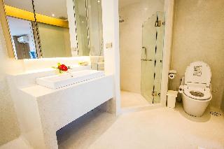 Balcony Seaside Sriracha Hotel Serviced Apartments fotoÄŸrafÄ±