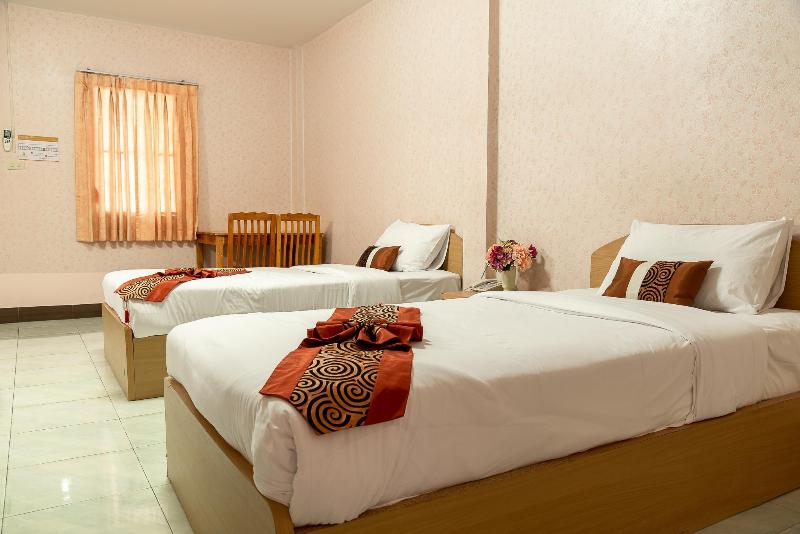 P N Gold Resort - Oda