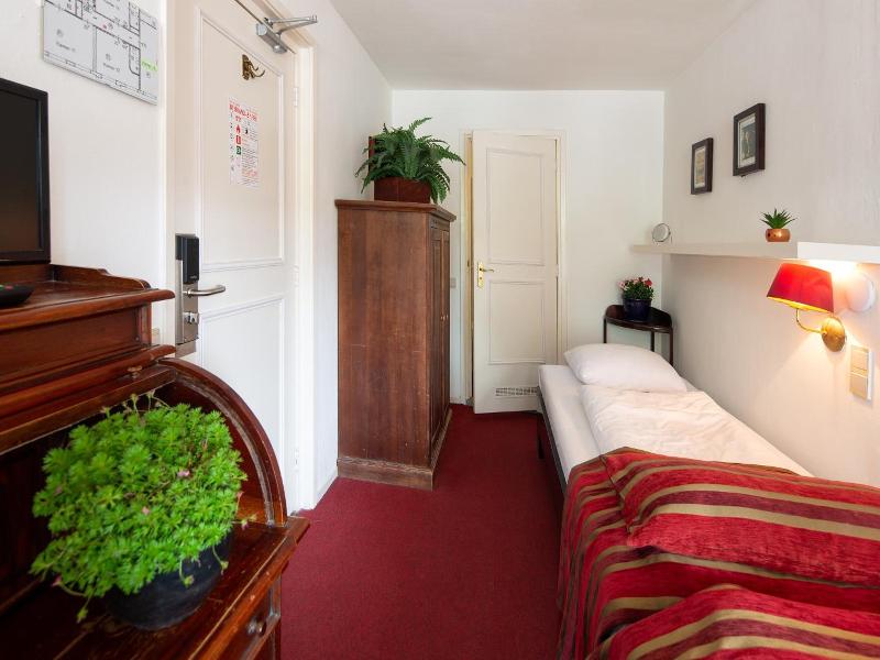Amsterdam House Hotel - Genel