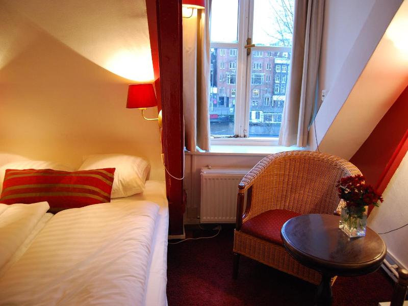 Amsterdam House Hotel - Genel
