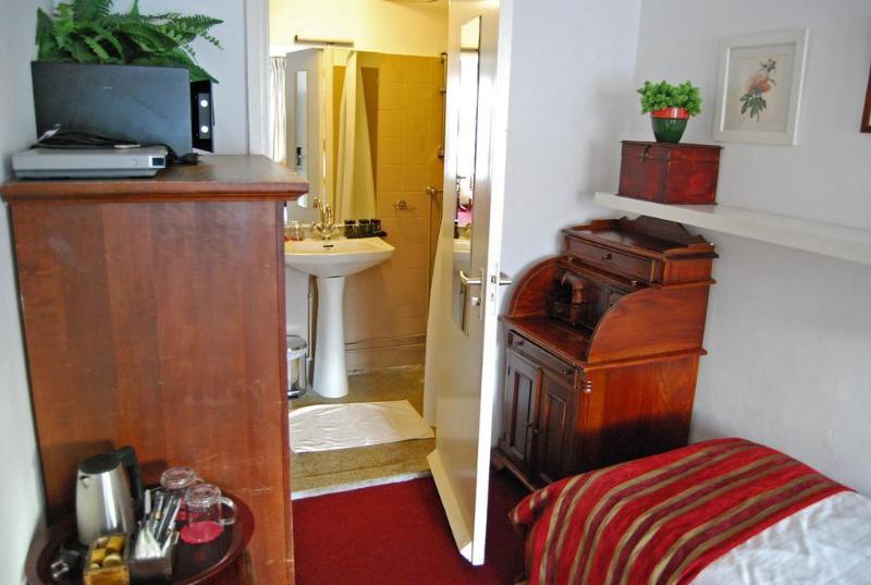 Amsterdam House Hotel - Genel