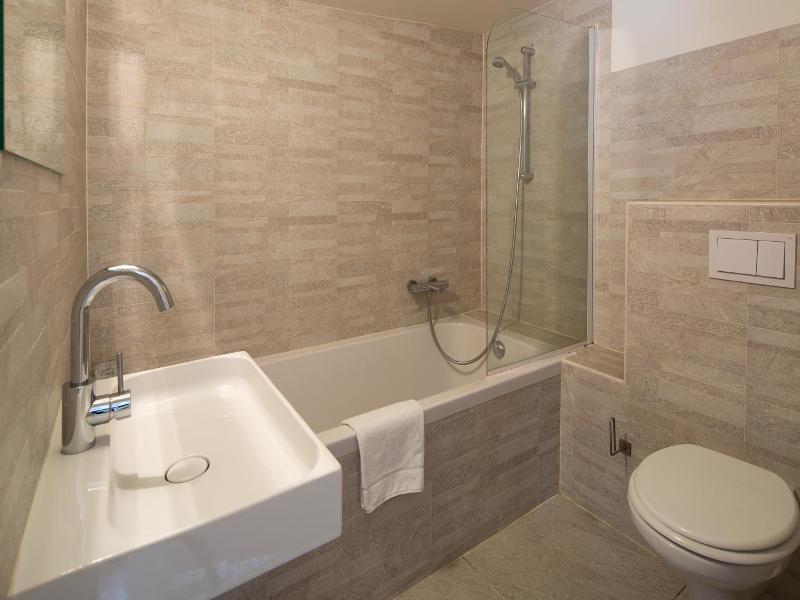 Amsterdam House Hotel - Genel