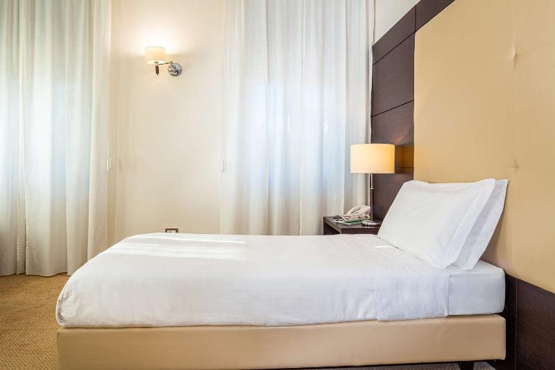 Europalace Hotel BW Signature Collection - Oda