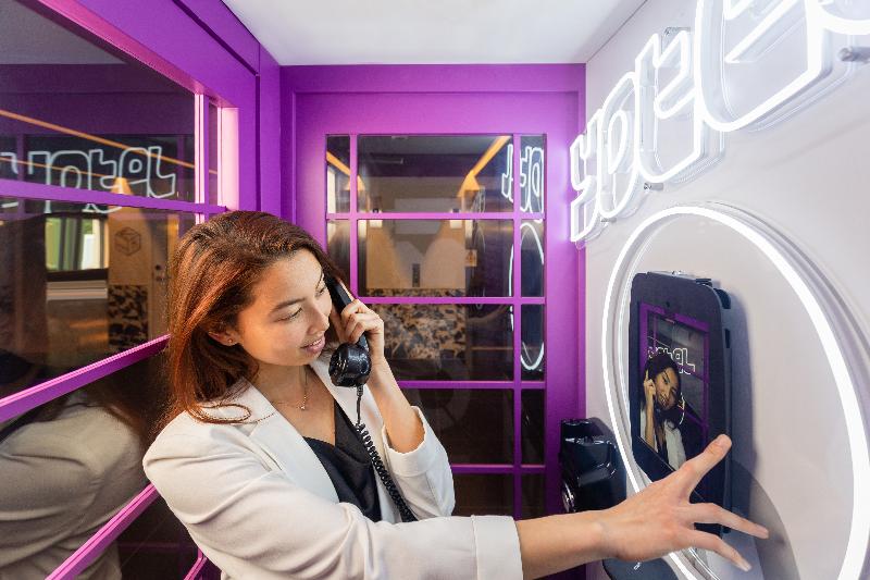 Yotel Edinburgh - Lobi