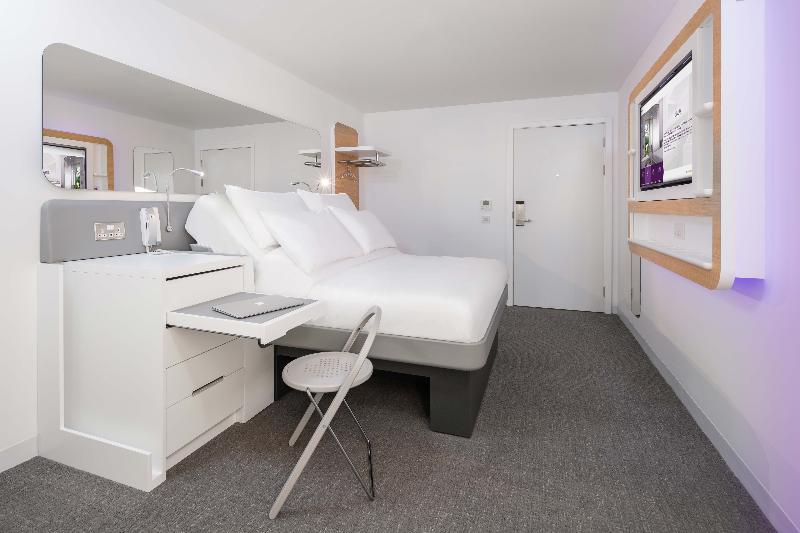 Yotel Edinburgh - Oda
