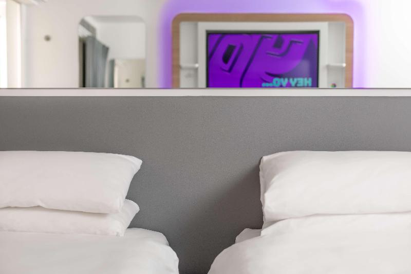Yotel Edinburgh - Oda