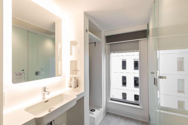 Yotel Edinburgh - Oda