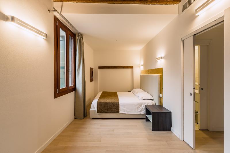 Charming Palace Corte Del Teatro - Oda