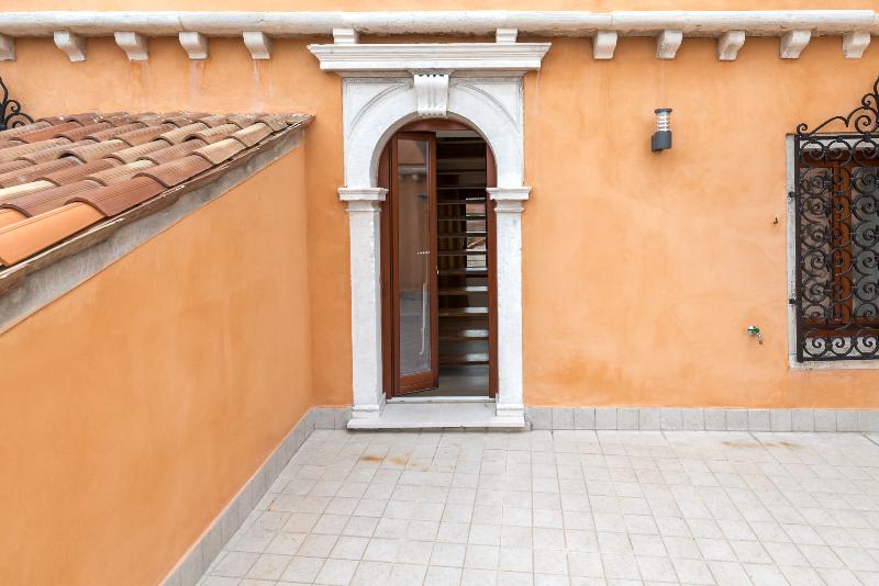 Charming Palace Corte Del Teatro - Oda