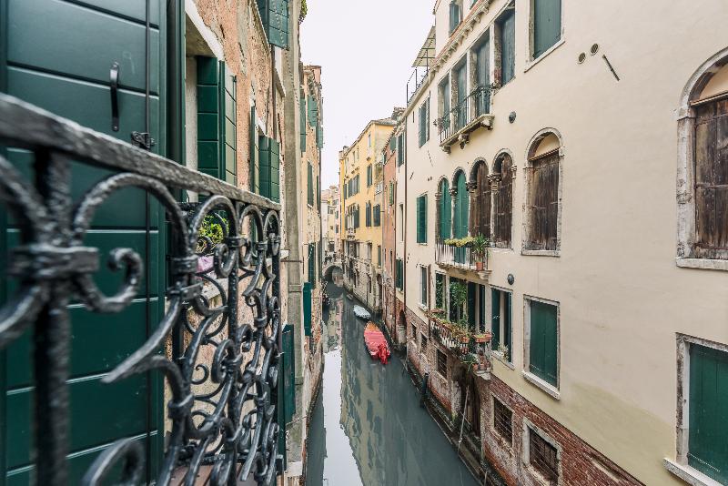 Charming Palace Corte Del Teatro - Oda