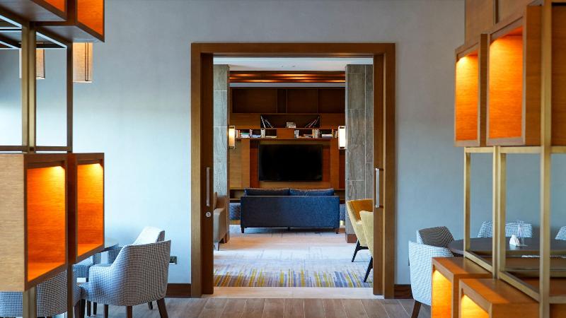 Staybridge Suites Dubai Al-Maktoum Airport - Genel
