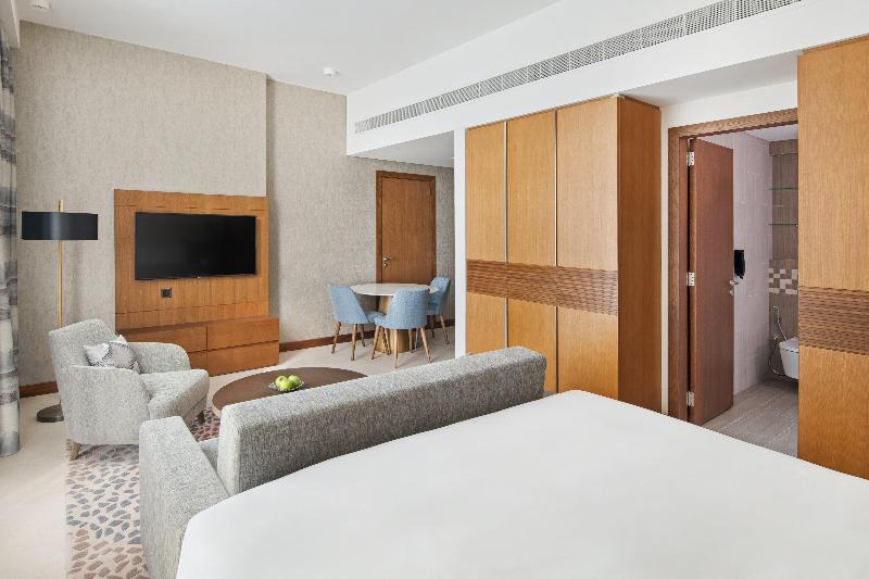 Staybridge Suites Dubai Al-Maktoum Airport - Oda