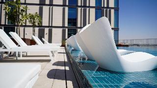 Staybridge Suites Dubai Al-Maktoum Airport fotoÄŸrafÄ±