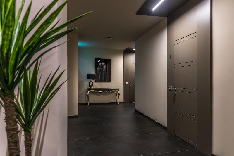 Lifestyle Hotel Matilde Naples - Lobi