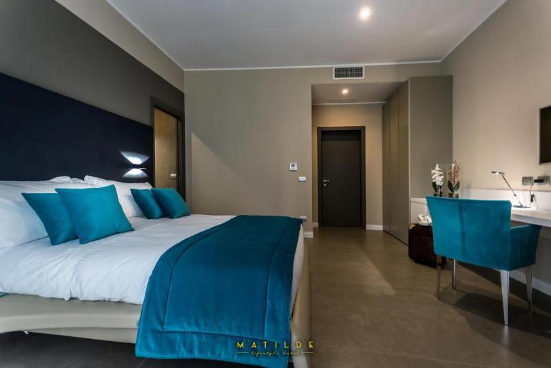 Lifestyle Hotel Matilde Naples - Oda