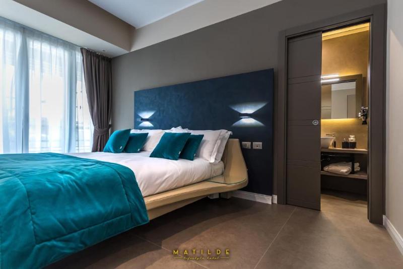 Lifestyle Hotel Matilde Naples - Oda