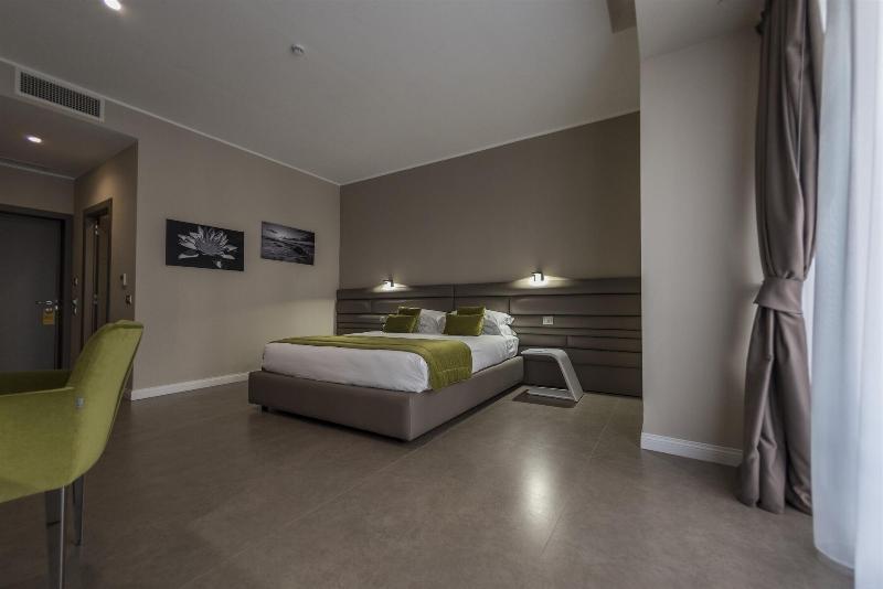 Lifestyle Hotel Matilde Naples - Oda