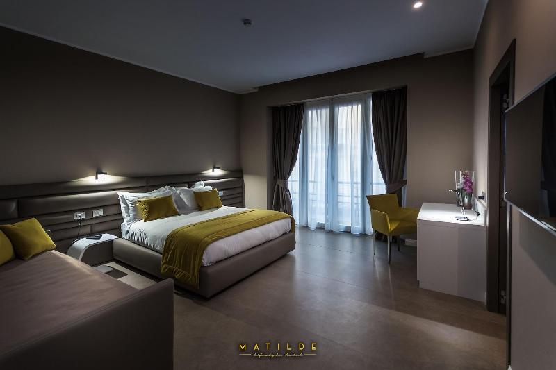 Lifestyle Hotel Matilde Naples - Oda