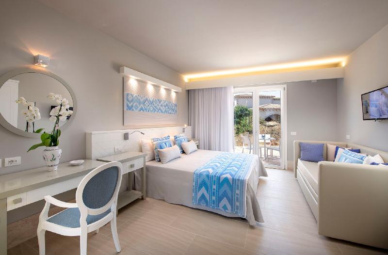 Is Serenas Badesi Resort - Oda