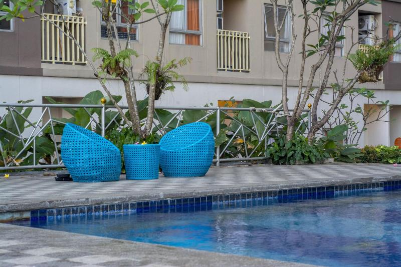 Titanium Express Homtel - Genel