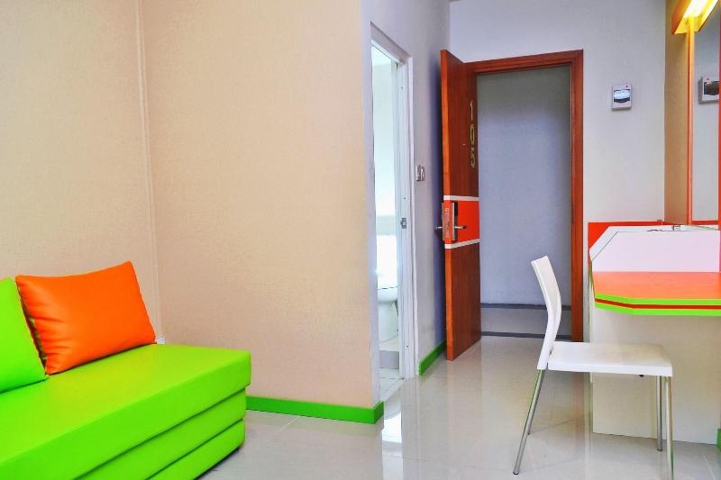 Titanium Express Homtel - Oda