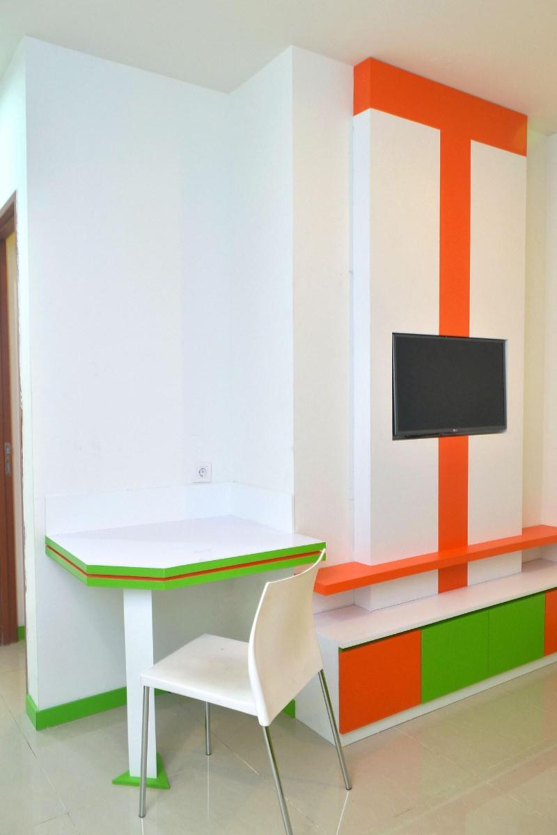 Titanium Express Homtel - Oda