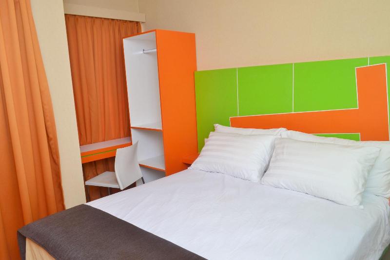 Titanium Express Homtel - Oda