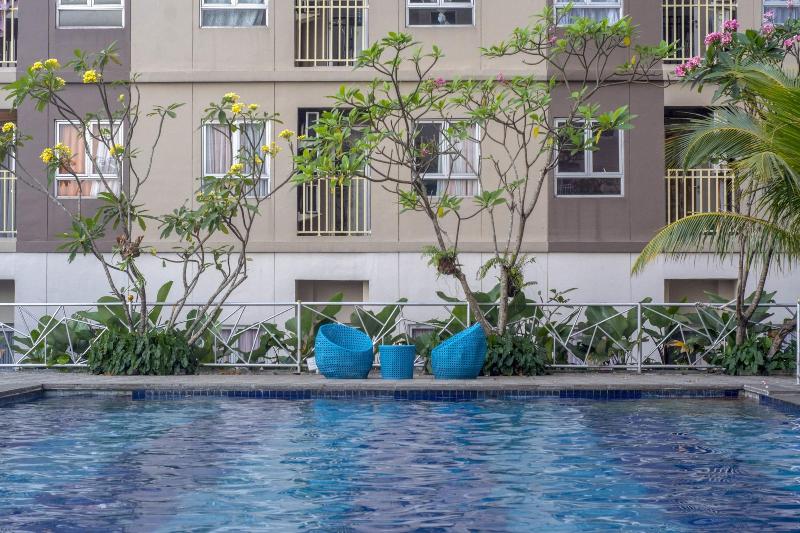 Titanium Express Homtel - Oda