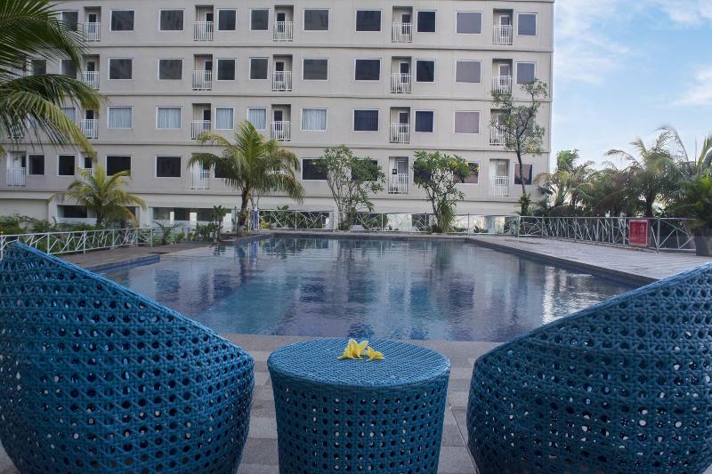 Titanium Express Homtel - Oda