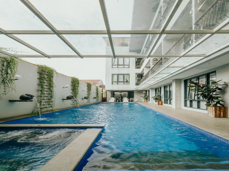 Urbanest Inn House Tb Simatupang - Havuz