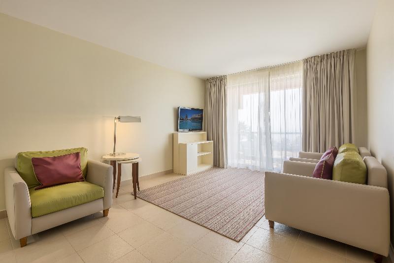 NAU Sao Rafael Suites - Oda