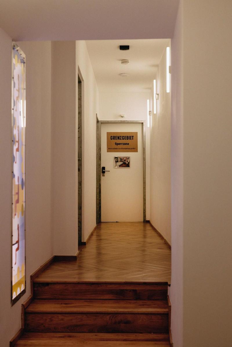 18Arts Hotel - Lobi