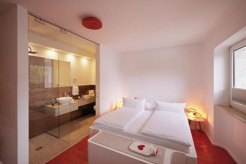 18Arts Hotel - Oda