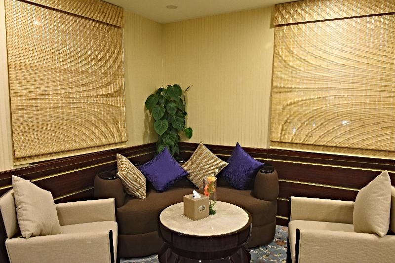 Garden Plaza Hotel - Bar