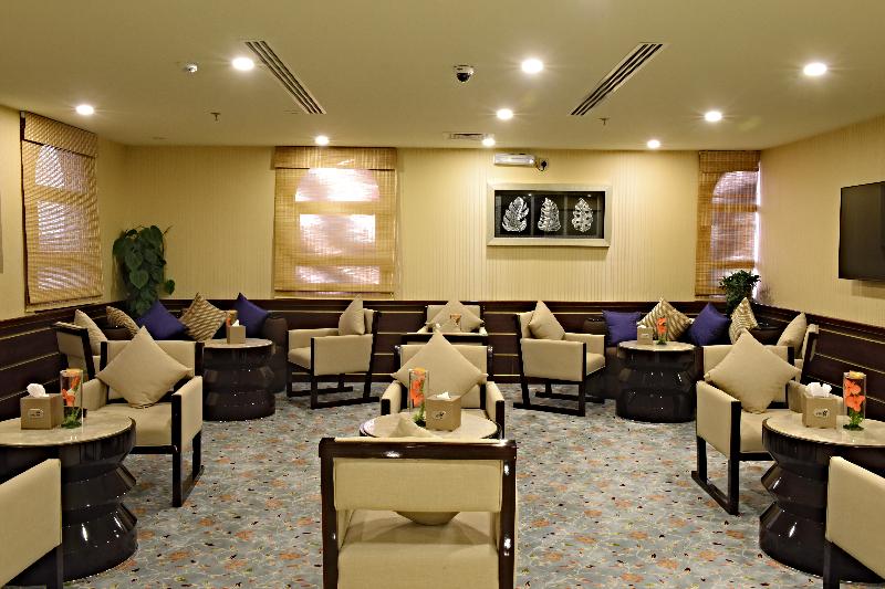 Garden Plaza Hotel - Bar