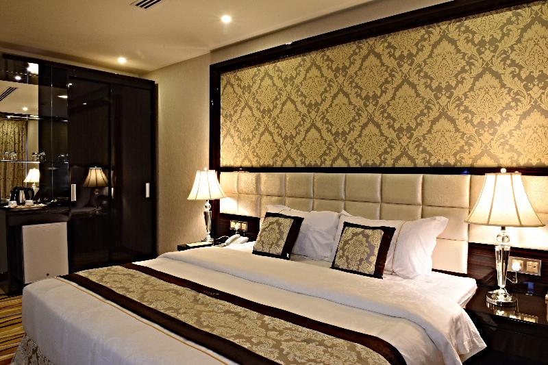 Garden Plaza Hotel - Oda