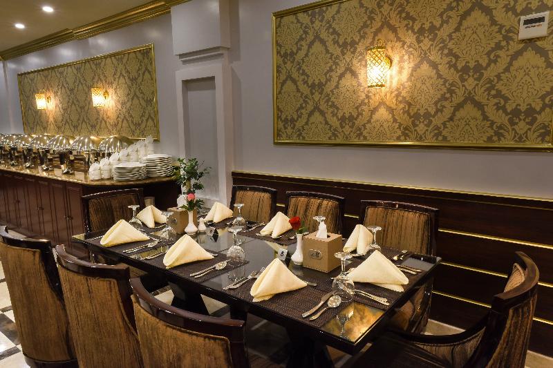 Garden Plaza Hotel - Restoran