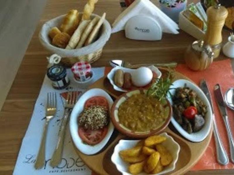 Mena Hotel Tabuk - Restoran