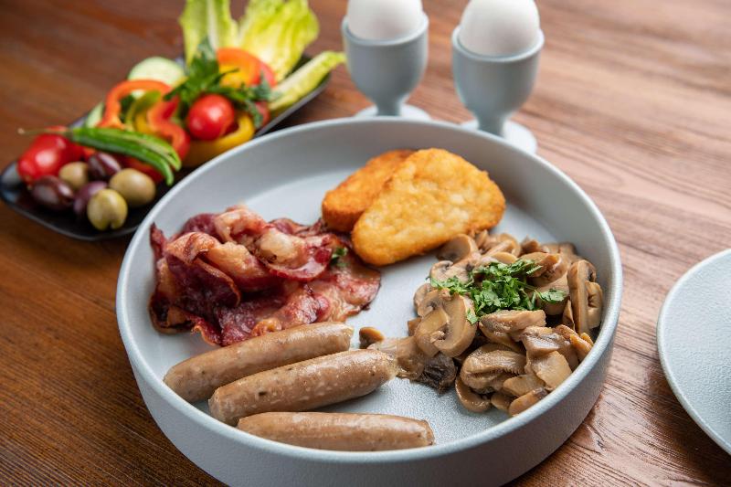 Park Inn By Radisson Jeddah Madinah Road - Restoran