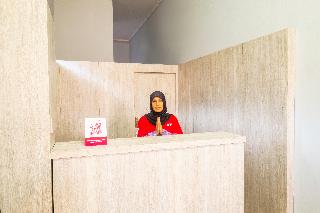 Super OYO 2405 The Karins Guesthouse Syariah fotoÄŸrafÄ±