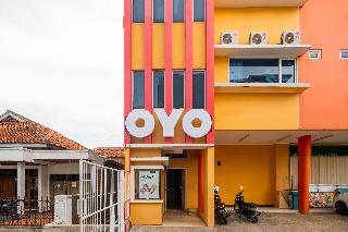 Super OYO 2405 The Karins Guesthouse Syariah otel fotoğrafı